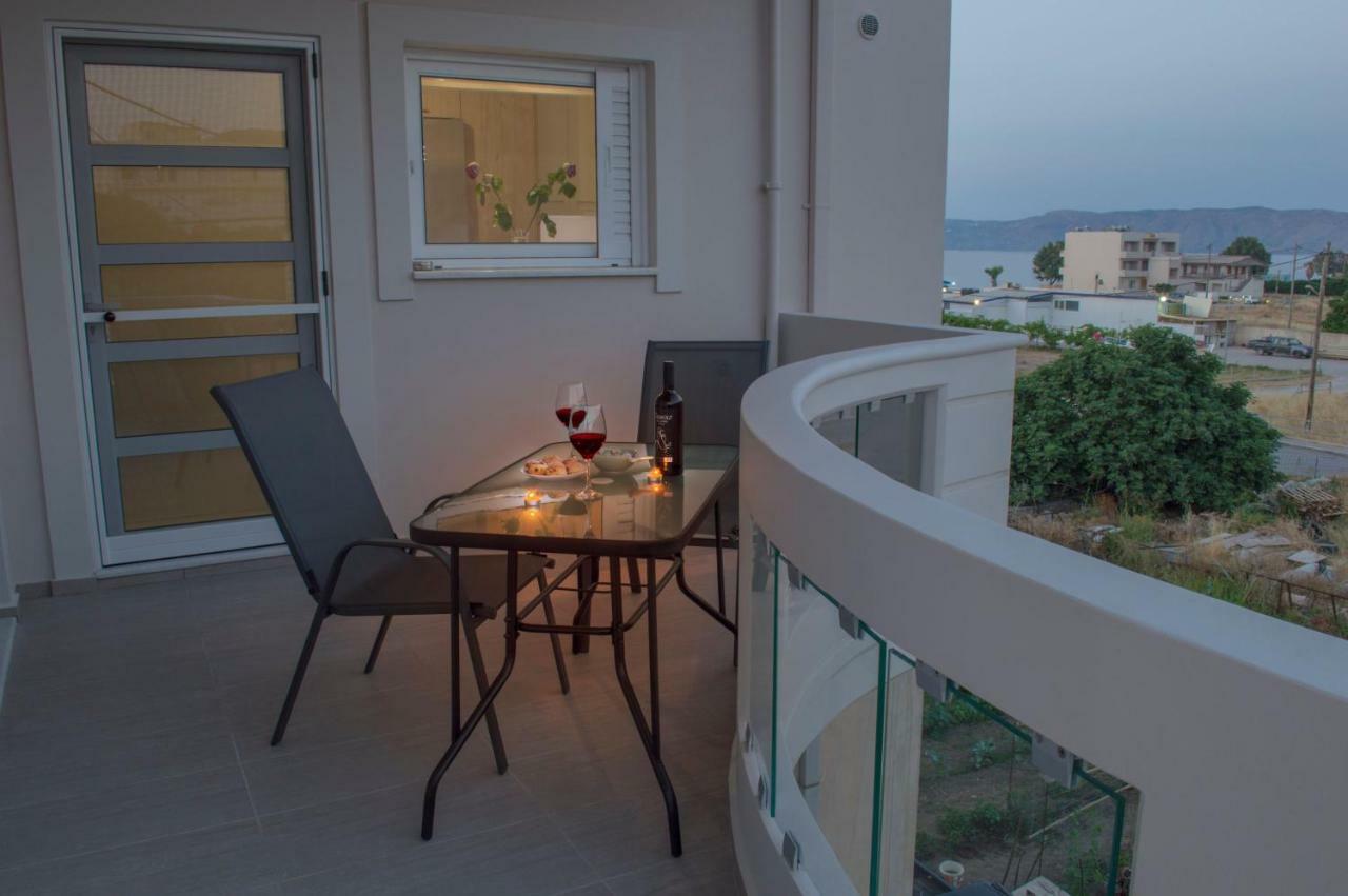 Tonia'S Apartment Kissamos Exterior photo